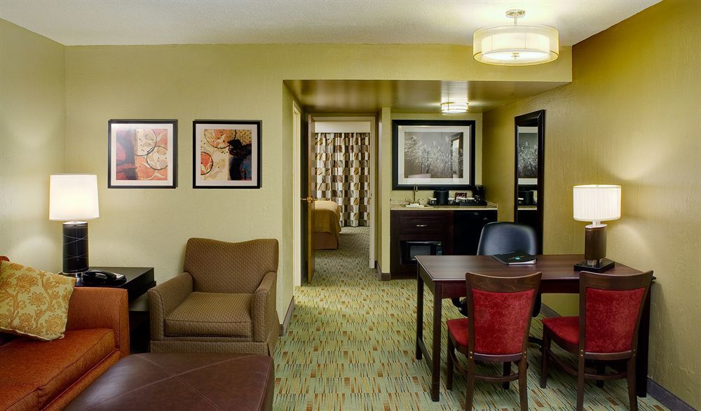 Embassy Suites By Hilton Columbus Rum bild